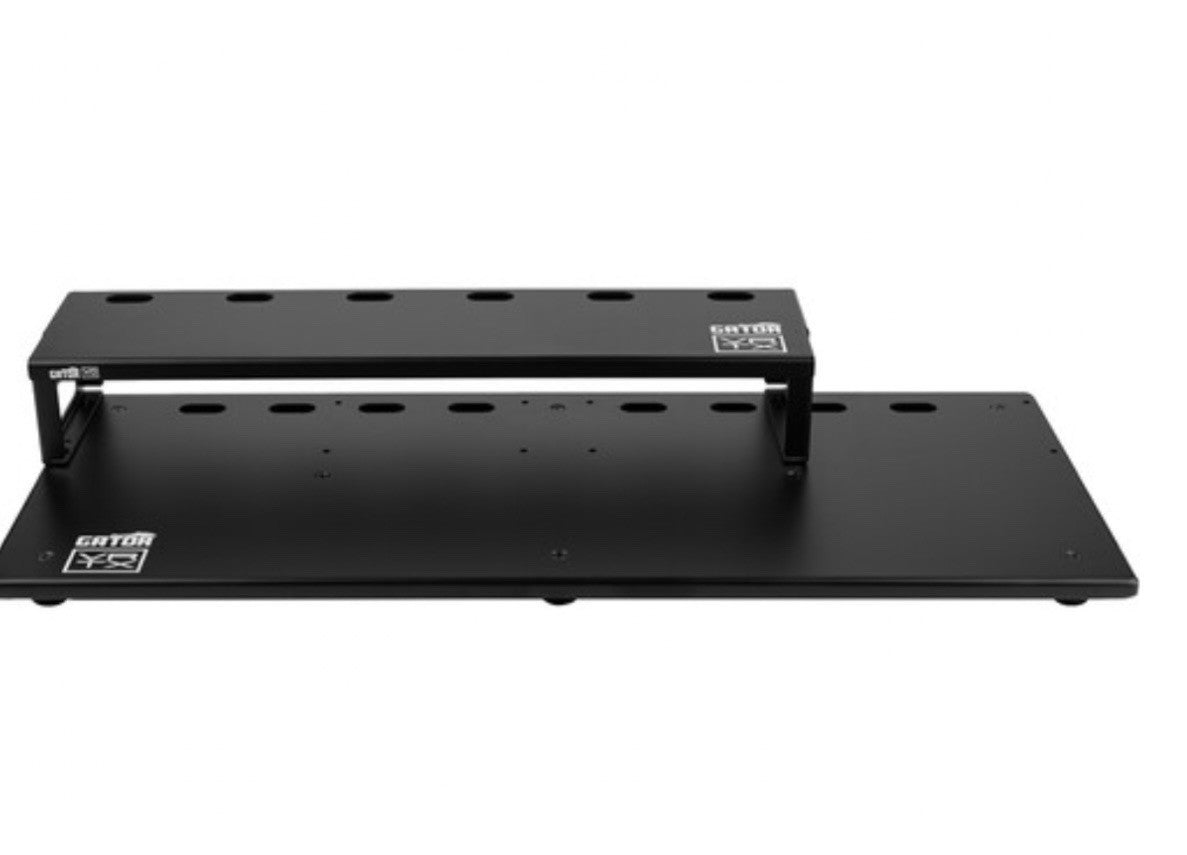 Gator Vertex Tour Elite Pedalboard and Riser with Bag (31 x 13")