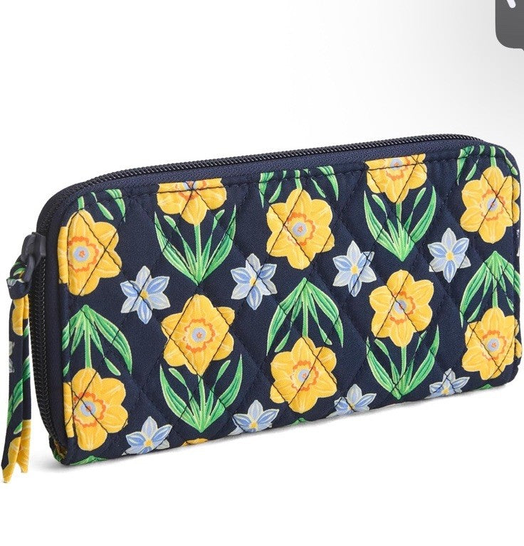 Vera Bradley Premium Cotton Continental Wallet, Daffodils
