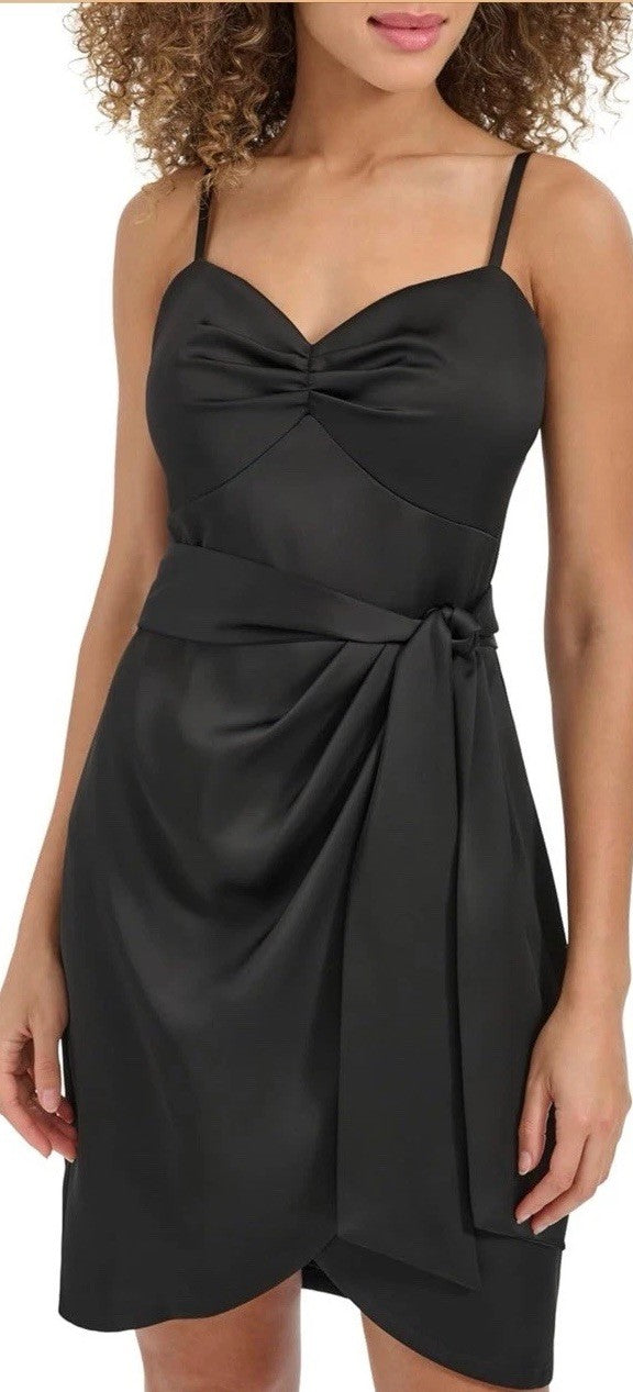 Siena Women's Sleeveless Sweatheart Neckline Matte Satin Bow Tie Size 8