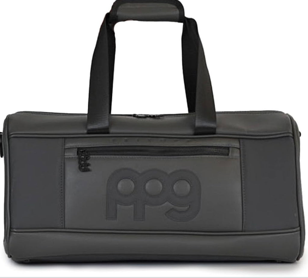 PPG Pin Point Golf Locker Room Boston Style Duffle Style Bag, Bonded Leather, Lightweight & Sturdy, Waterproof Liner, Carry Handle and Shoulder Strap, for Travel, Storage

Color: Onyx

Classic Boston-style design with a timeless rounded silhouette, crafte
