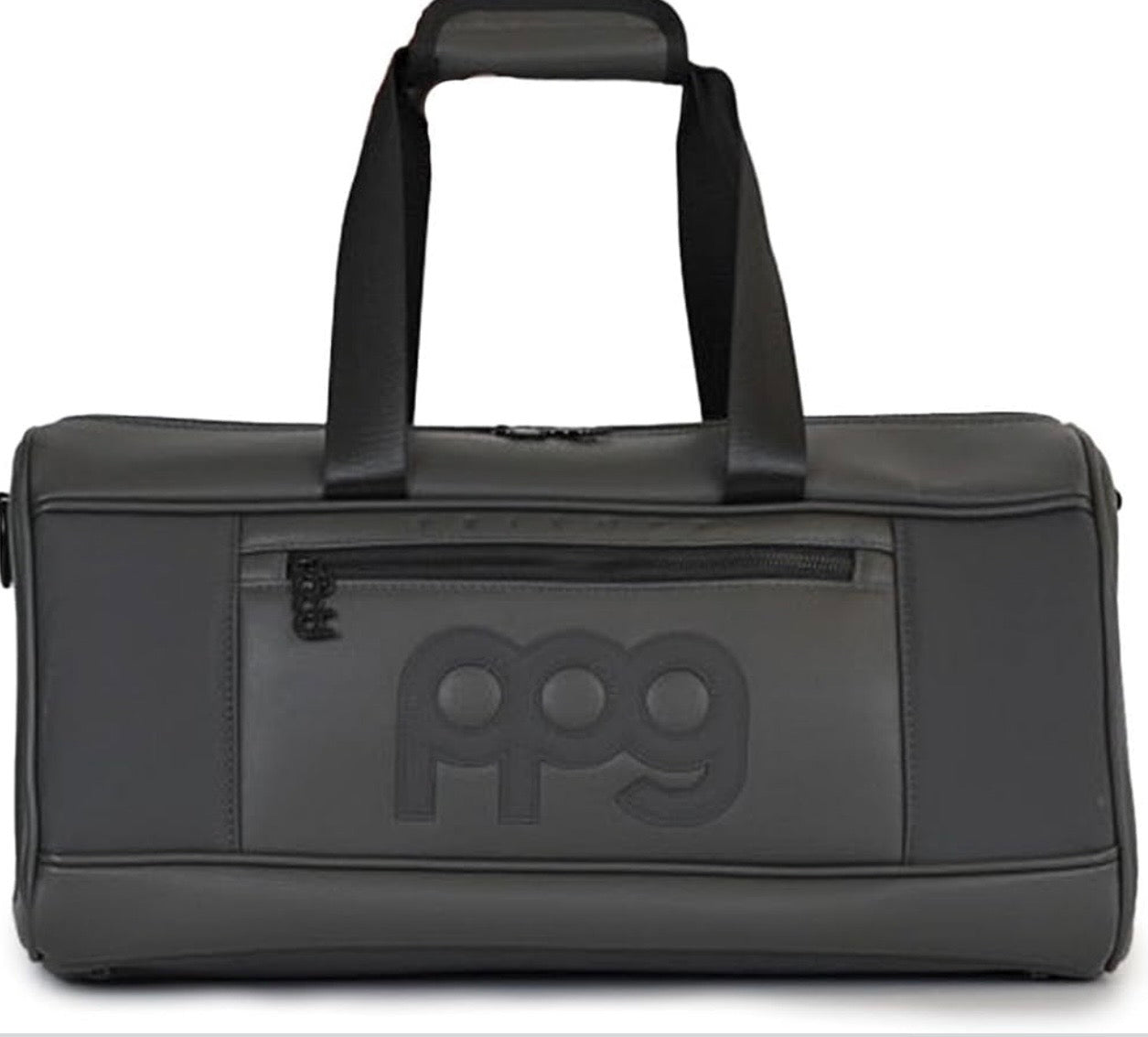 PPG Pin Point Golf Locker Room Boston Style Duffle Style Bag, Bonded Leather, Lightweight & Sturdy, Waterproof Liner, Carry Handle and Shoulder Strap, for Travel, Storage

Color: Onyx

Classic Boston-style design with a timeless rounded silhouette, crafte